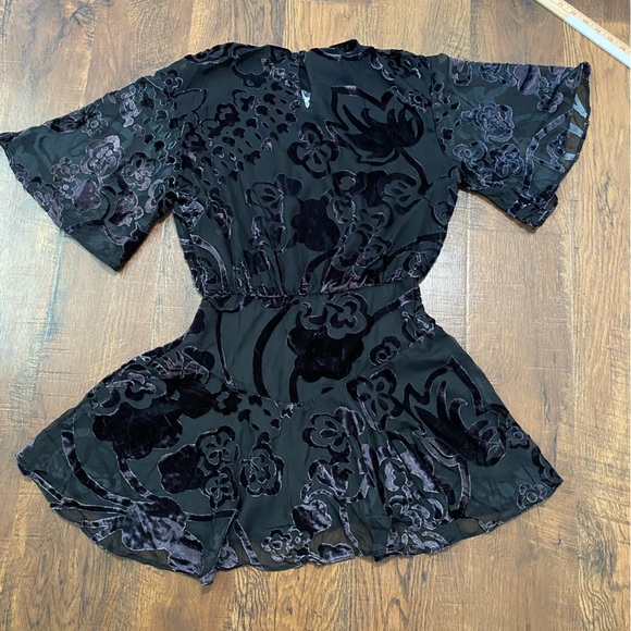 Free People Women Mini Dress XS Black Manuka Burnout Velvet Mini A Line - Picture 5 of 16
